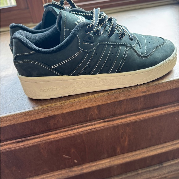 Adidas Rivalry Low - Picture 11 of 12